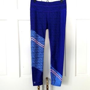 Athleta Asym Camo Sonar 7/8 cropped leggings S